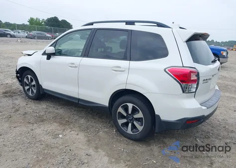 2018 Subaru Forester 2.5I Premium from USA, damaged, VIN JF2SJAGC1JH438963